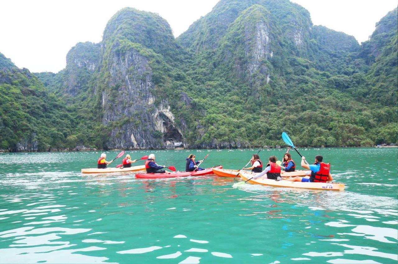 Hotel Halong Sapphire Cruises Hạ Long Exterior foto